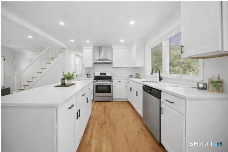 35 Dyer Avenue, Canton, CT 06019 - #2