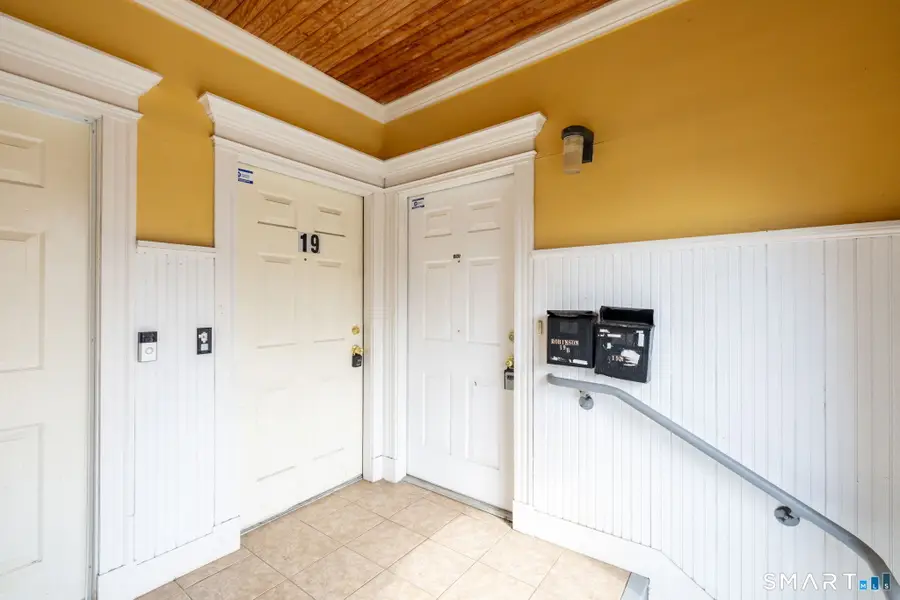 19 Edgewood Street, Hartford, CT 06112 - #3