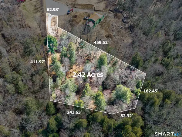 Meadowcrest Drive North, Goshen, CT 06756