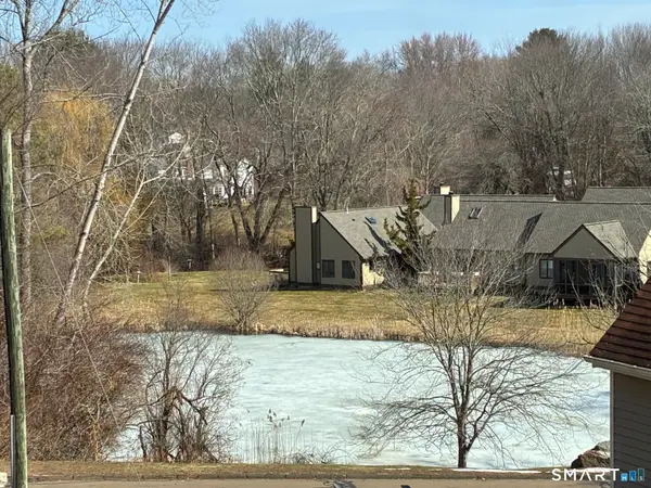 16 Copper Hill Drive #16, Guilford, CT 06437