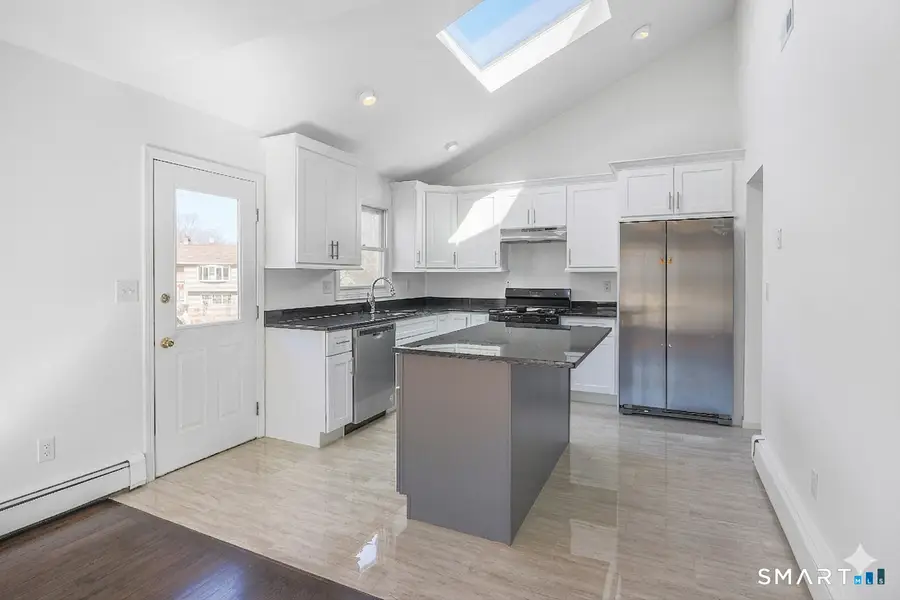 33 Trelane Drive, Bridgeport, CT 06606 - #3