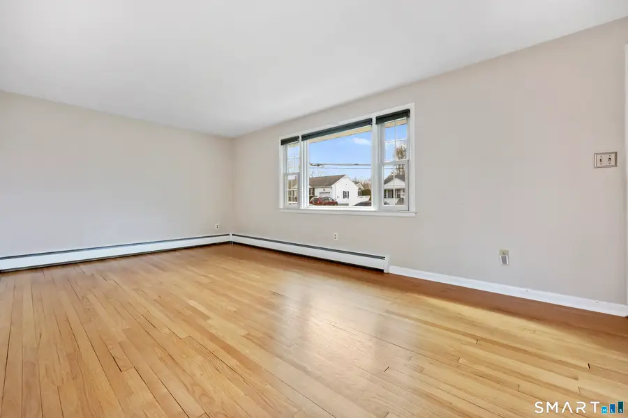 110 Douglas Street, Stratford, CT 06615 - #3