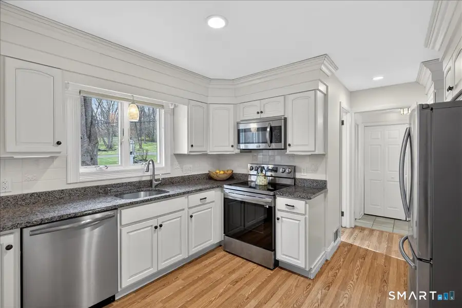 7 Pleasant Hill Road, Woodbridge, CT 06525 - #2