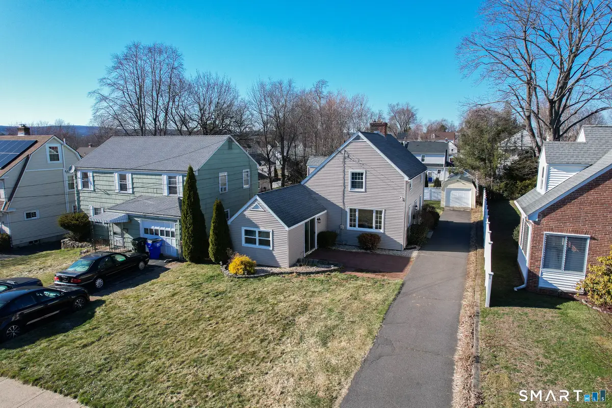 28 Woodmere Road, West Hartford, CT 06119 - #1