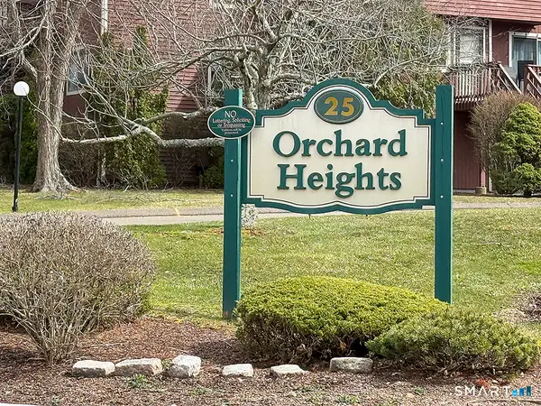 25 Florence Road #71, Branford, CT 06405