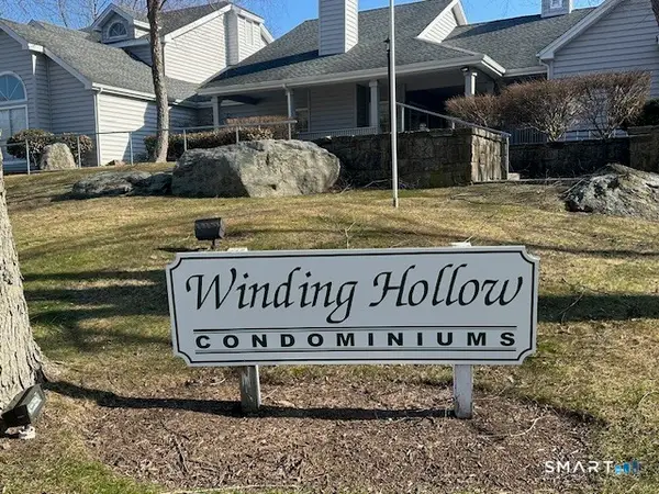 91 Crown Knoll Court #130, Groton, CT 06340