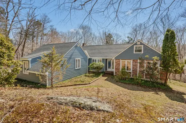 20 King James Drive, East Lyme, CT 06333