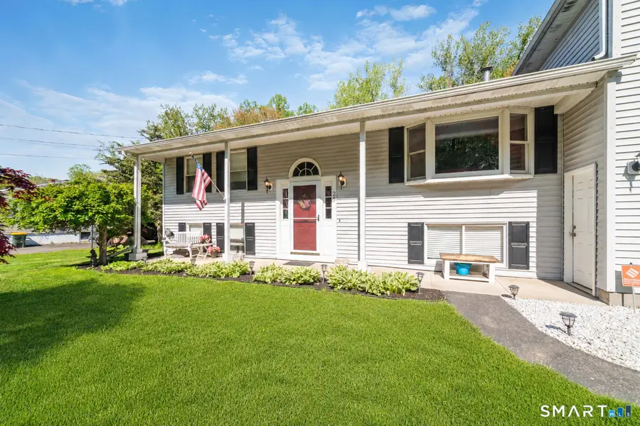 29 Evening Star Drive, Seymour, CT 06483 - #3