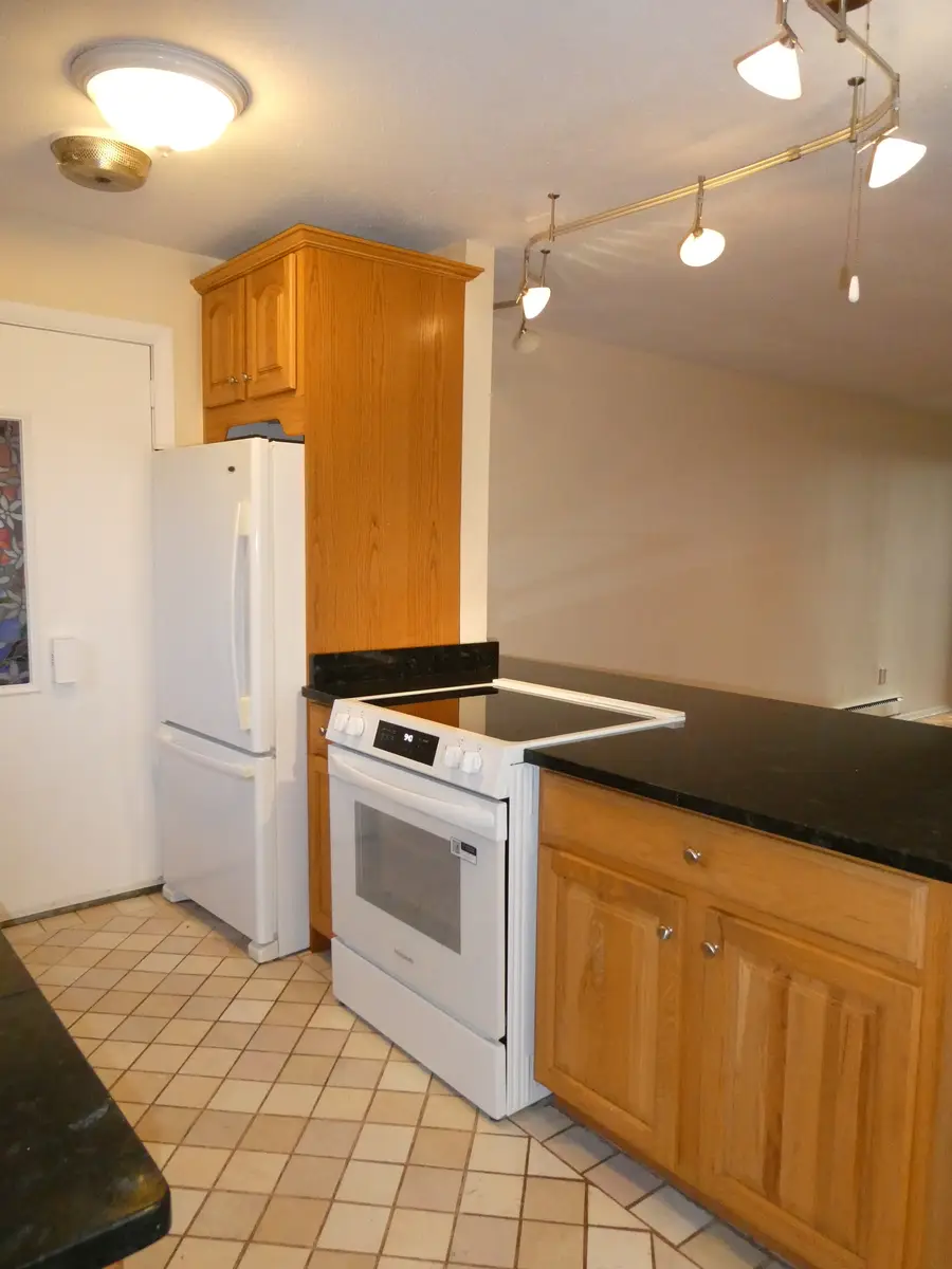 195 West Walk, West Haven, CT 06516 - #3