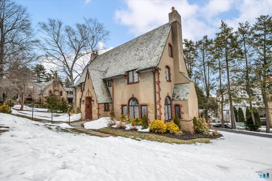 6 West Hill Drive, West Hartford, CT 06119 - #2