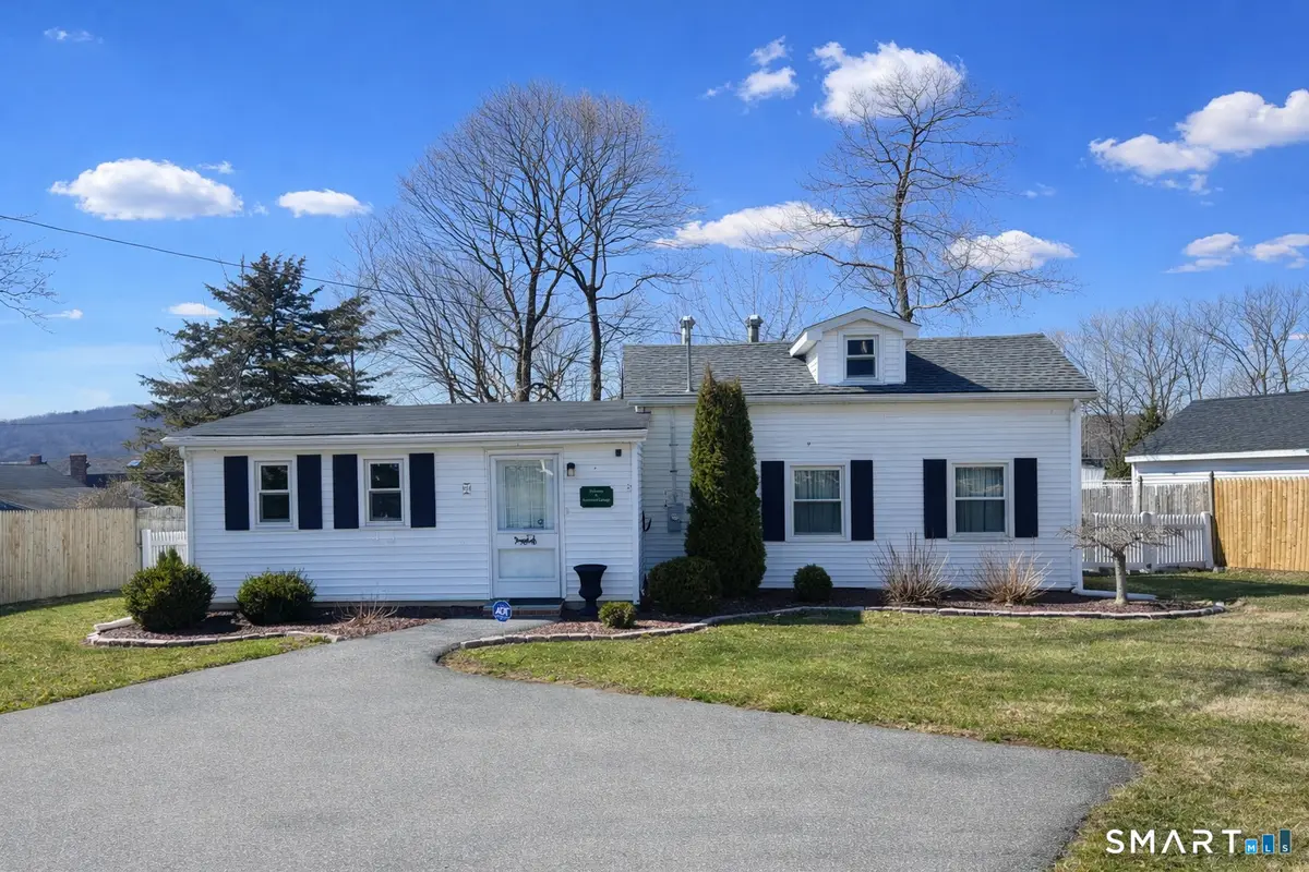 6 Lakeview Place, Middlefield, CT 06455 - #1