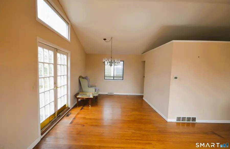 215 Saxonwood Road, Fairfield, CT 06824 - #3