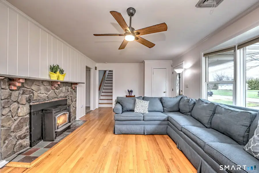 4 Fairview Road, Woodbridge, CT 06525 - #3