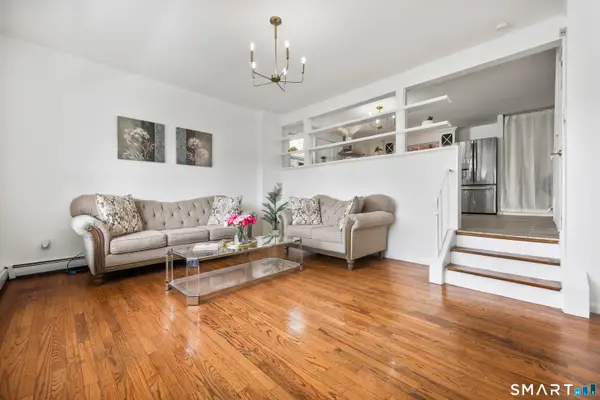 305 Mill Rock Road #305, Hamden, CT 06517