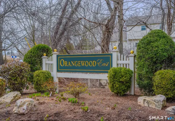 233 Shagbark Drive #233, Derby, CT 06418