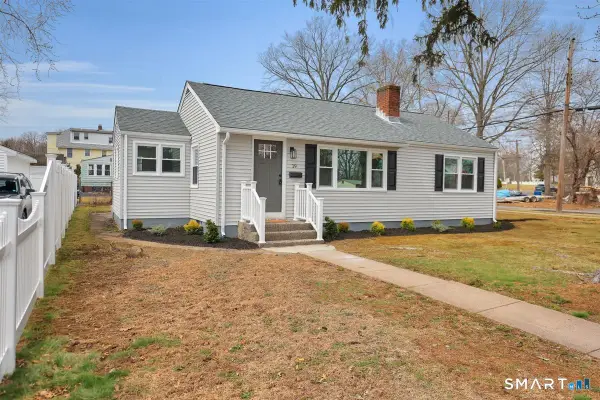 19 Songonosk Street, Windsor, CT 06095