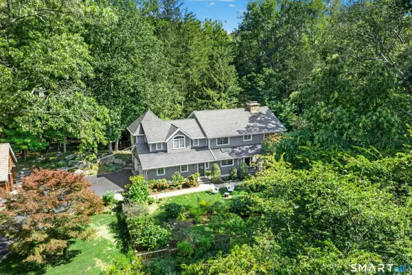 15 Queens Lane, Darien, CT 06820