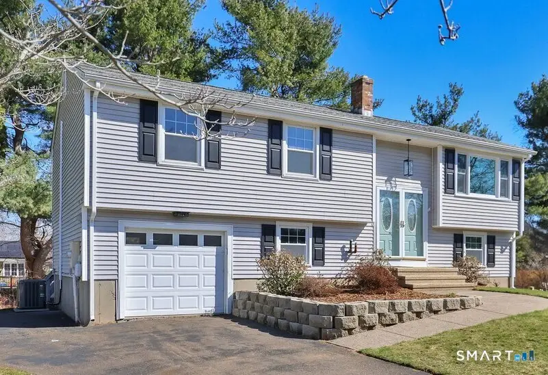 8 Blue Meadow Road, Middletown, CT 06457 - #1