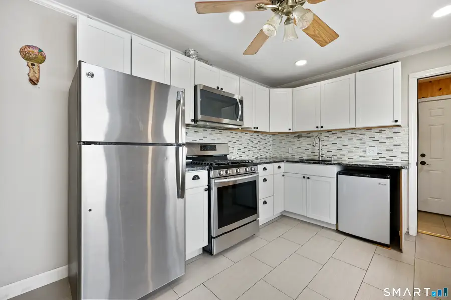 1554 Capitol Avenue, Bridgeport, CT 06604 - #2