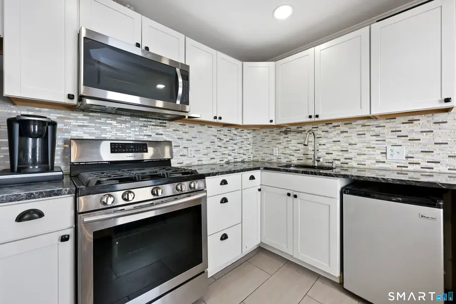 1554 Capitol Avenue, Bridgeport, CT 06604 - #3