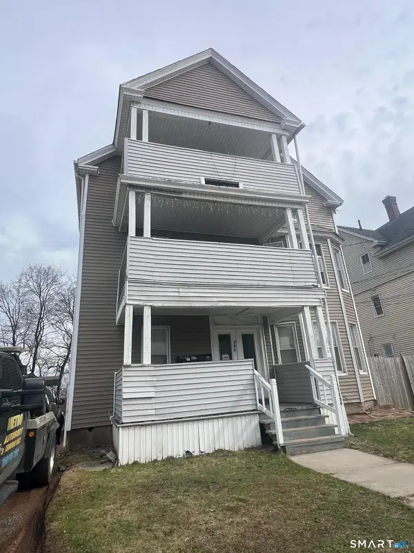 727 East Street, New Britain, CT 06051