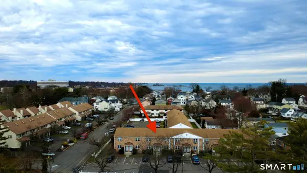 54 Lindstrom Road #54, Stamford, CT 06902