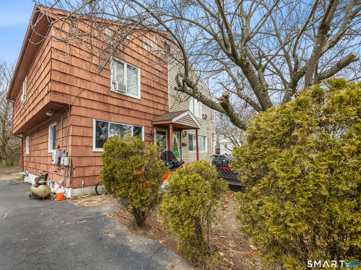 105 Pond Street, Bridgeport, CT 06606 - #1