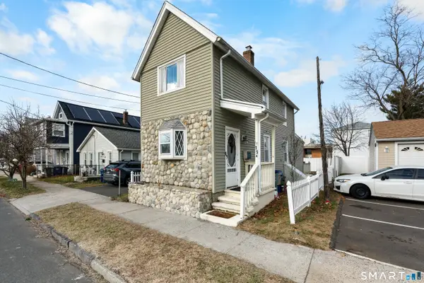 15 California Street, West Haven, CT 06516