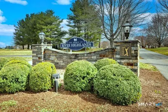 11 Priorwood Gardens #11, Cromwell, CT 06416