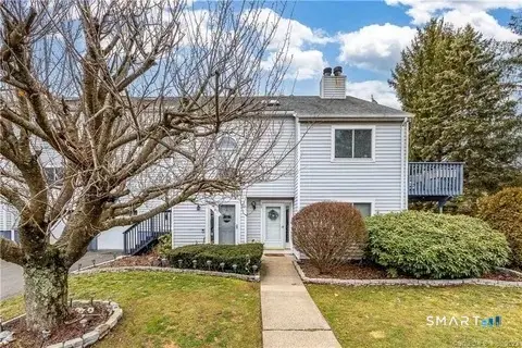 71 Clubhouse Drive #71, Cromwell, CT 06416