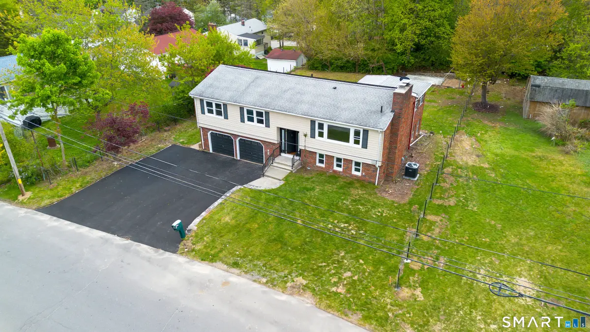 17 Fieldstone Road, Waterbury, CT 06704 - #1