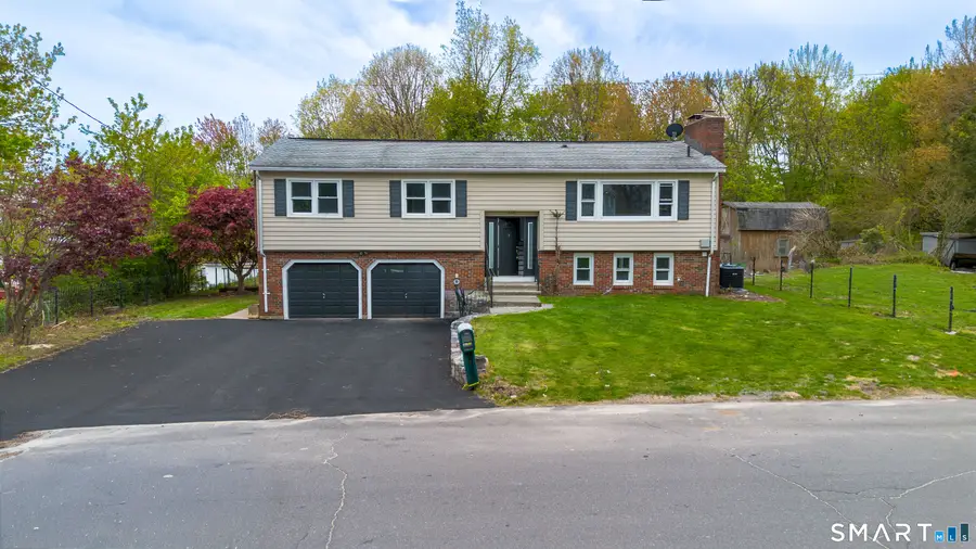 17 Fieldstone Road, Waterbury, CT 06704 - #2