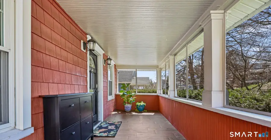 105 Knickerbocker Avenue, Stamford, CT 06907 - #3