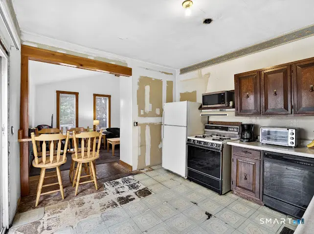 4 Springdale Court, Norwalk, CT 06850 - #3