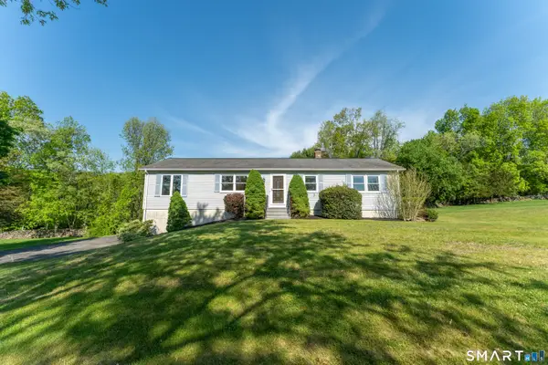25 Mohegan Drive, Griswold, CT 06351