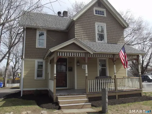 220 Naubuc Avenue, East Hartford, CT 06118