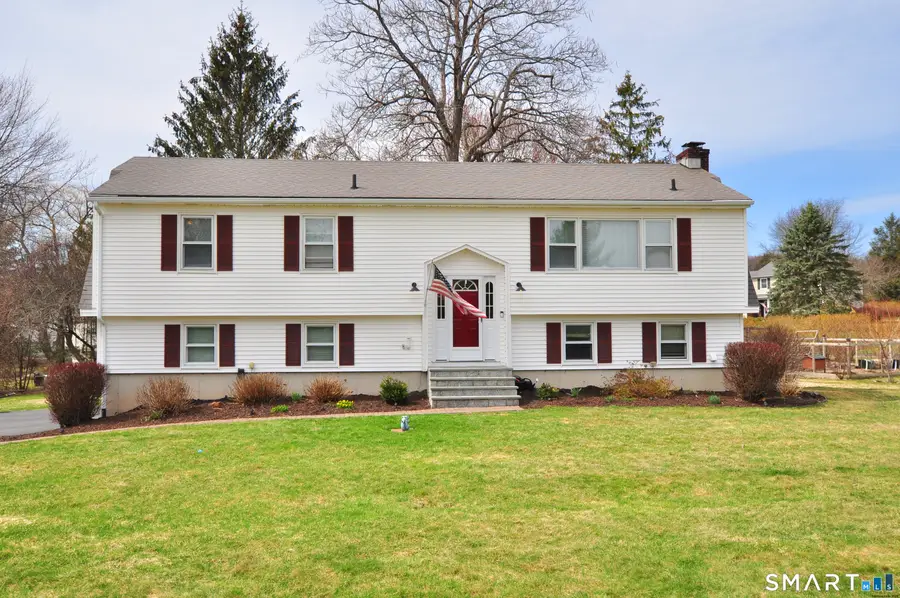 17 Jefferson Drive, New Milford, CT 06776 - #2