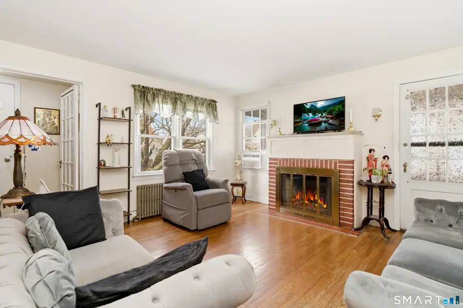 170 Hillside Avenue, Bridgeport, CT 06604 - #3