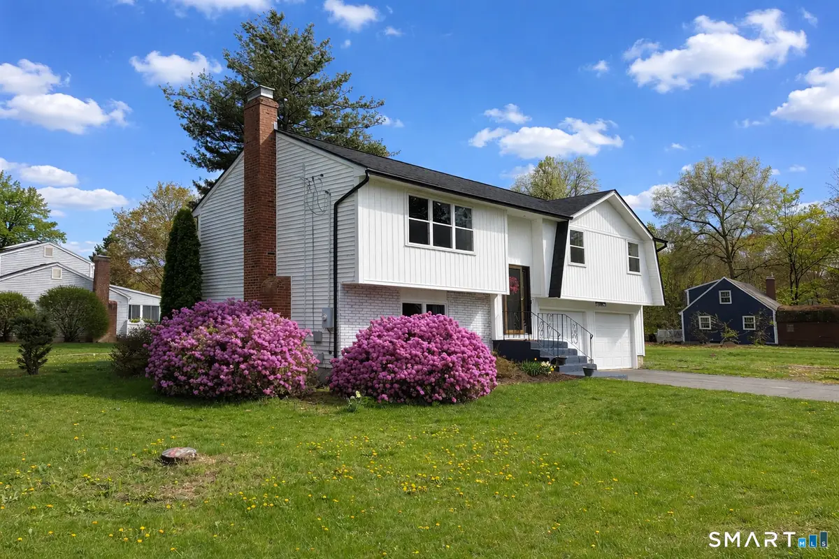 92 Laurel Lane, Simsbury, CT 06070 - #1