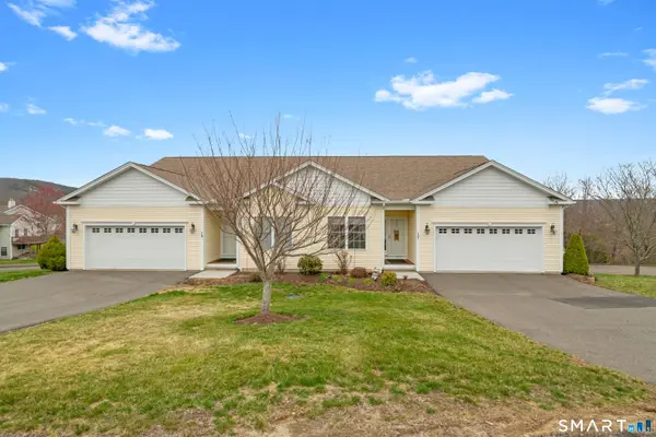 17 Pondview Circle #17, Beacon Falls, CT 06403