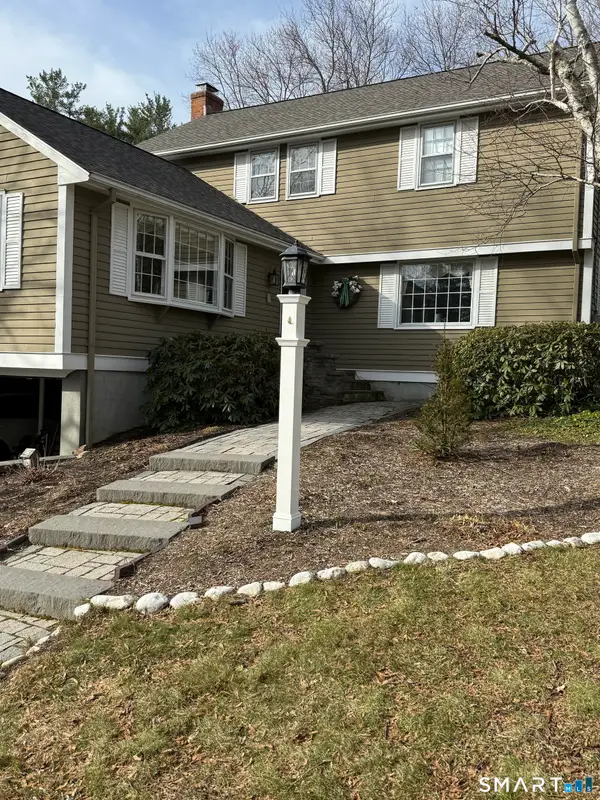 3 Lenora Drive, Simsbury, CT 06092