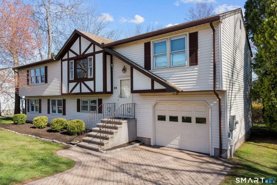 42 Divot Drive, Meriden, CT 06450 - #2