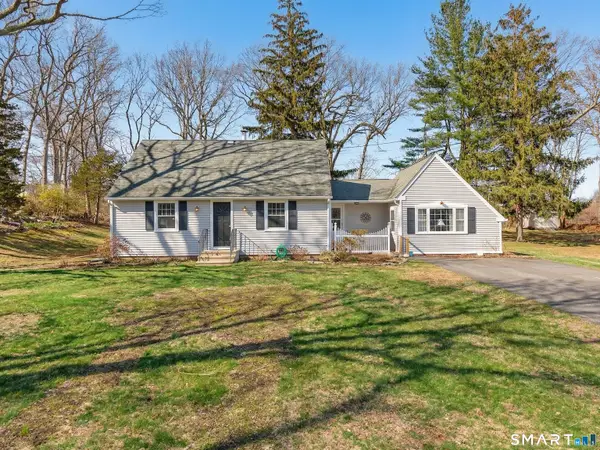 4 Robin Lane, Clinton, CT 06413