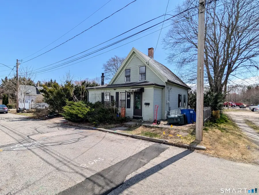 15 Walnut Street, Pawcatuck, CT 06379 - #3
