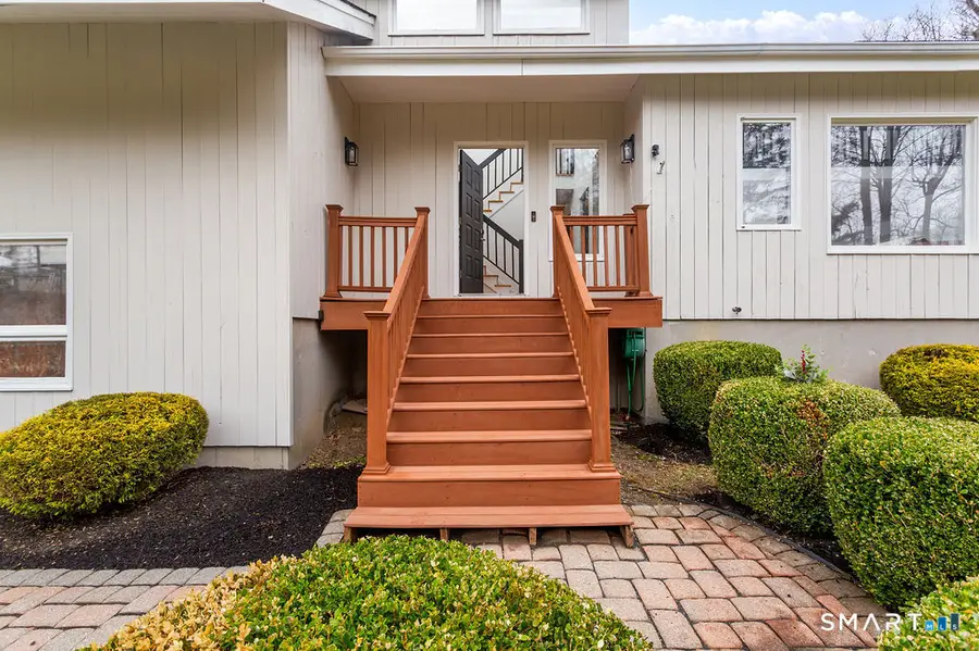 6 Daniels Drive, Danbury, CT 06811 - #2