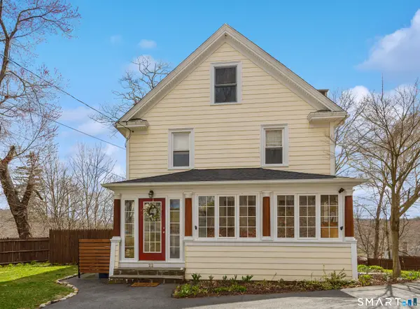 22 Summit Street, Essex, CT 06442