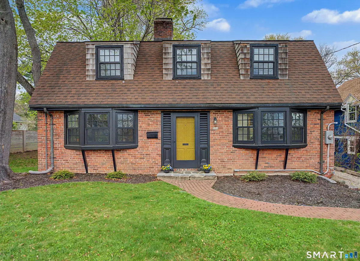 514 Fern Street, West Hartford, CT 06107 - #1