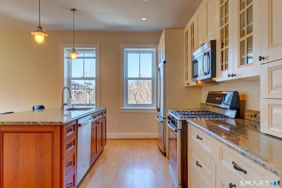 629 Chapel Street #4A, New Haven, CT 06511 - #2