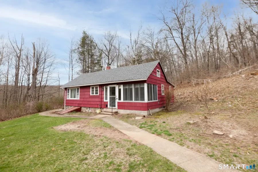 60 Chestnut Lane, Hamden, CT 06518 - #3