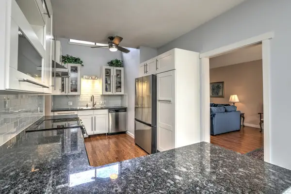 889 Heritage Village #B, Southbury, CT 06488